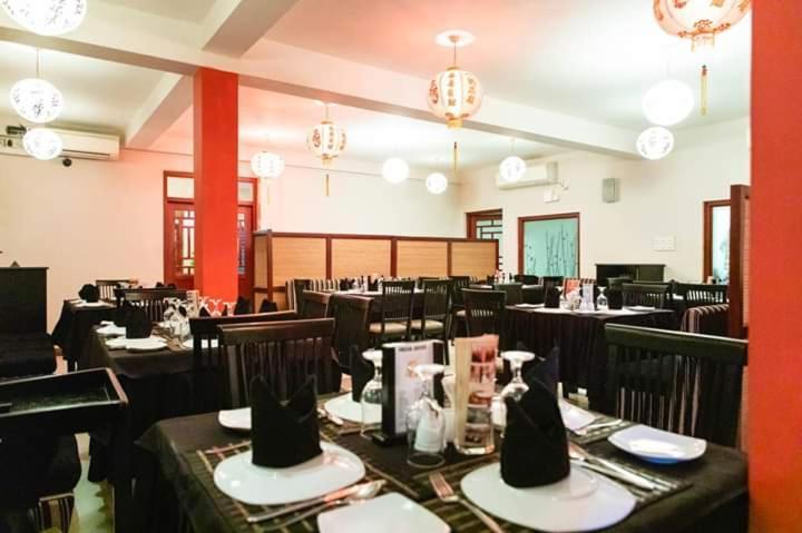 Chinese Lotus Luxapathiya - Shanghai Hotel Моратува Экстерьер фото